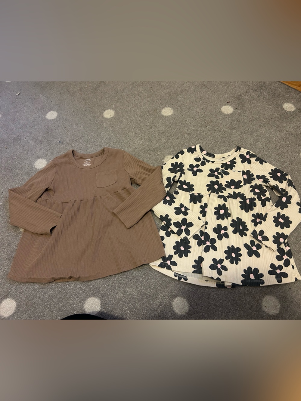 🌻2/$15🌻Girls' Brown Ribbed Long-Sleeve Top & Cream Floral Top - 2-Pack size 5T
